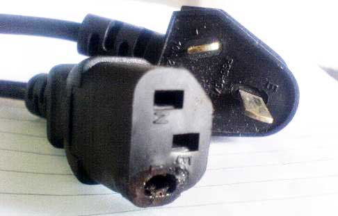 劣質(zhì)電源線(xiàn)