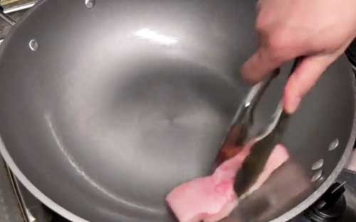 鑄鐵電熱鍋開(kāi)鍋